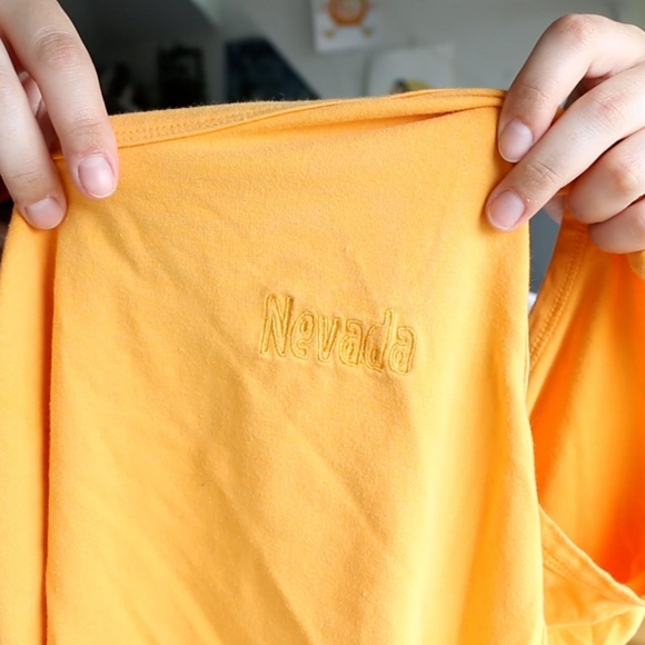 Vintage Orange Tank - Picture 4 of 7